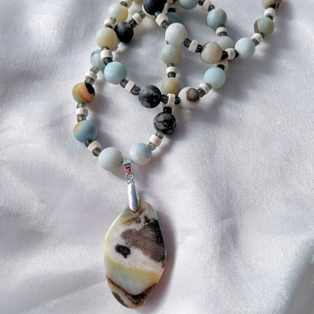 Handmade ultra-long Amazonite pendant necklace - Picture 4 of 6